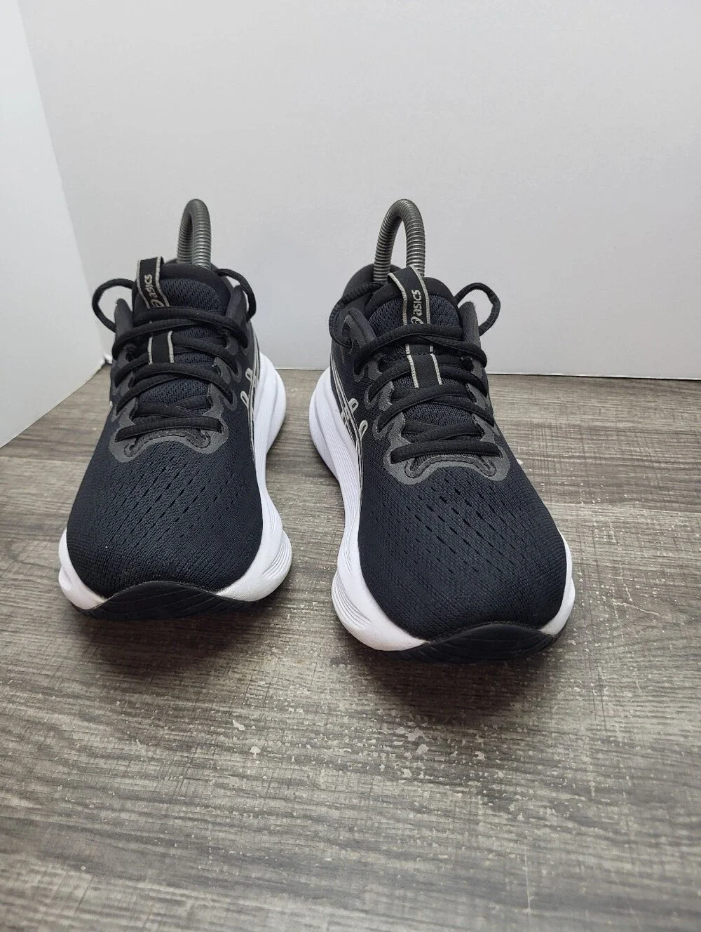 Asics Gel-Excite 11 Black White Low Top Lace-Up Running Sneakers Women's Sz 6.5